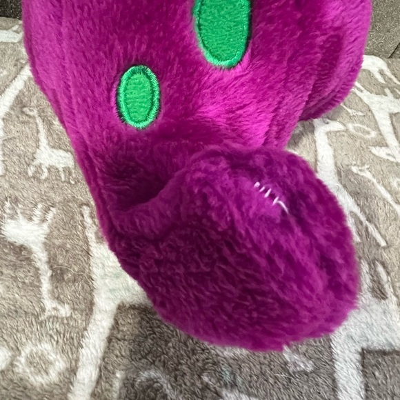 Vintage 1992 Barney The Purple Dinosaur with Shirt Plush Toy - Picture 5 of 9